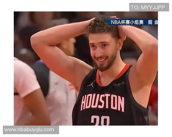 谢泼德防守失误引发申京愤怒拍地板场面尴尬令人心痛